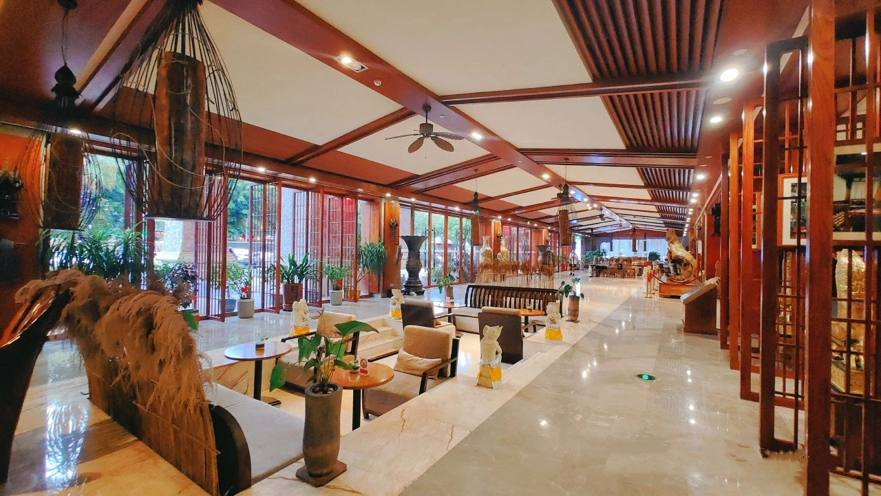 2-Day Fengshun & Meizhou Tour: Relaxation at Jin Debao Hot Springs, Cultural Depth at China Hakka Museum