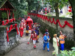2-Day Hechi Tour: Baimo Cave's wonders, Liu Sanjie's cultural heritage