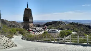 1-Day Chaoyang Tour: Discover the Bird Fossil National Geological Park & Phoenix Mountain's Natural Wonders