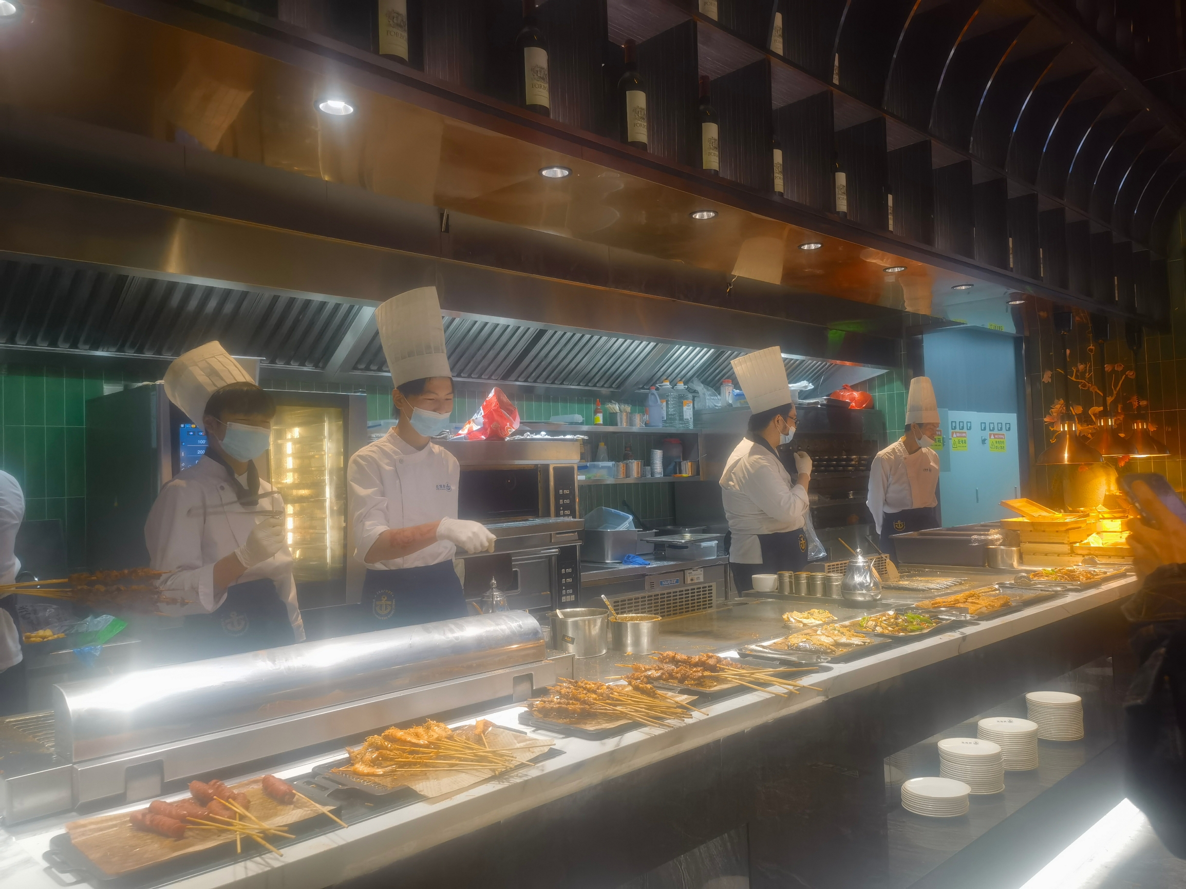 深圳领鲜海鲜餐厅设计案例-建E网设计案例移动端