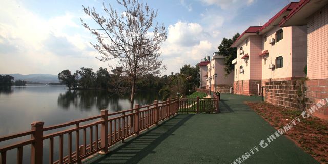 简阳三岔湖花岛酒店1-3晚 双早【垂钓,赏花,亲子】