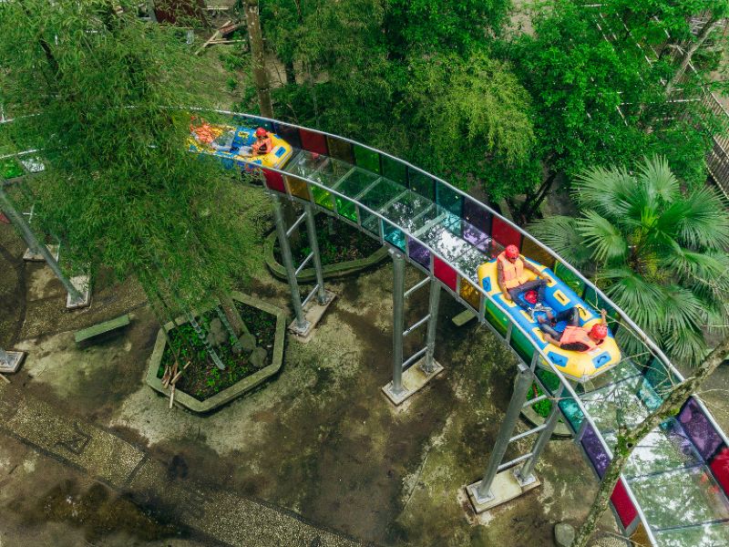 大围山峡谷漂流