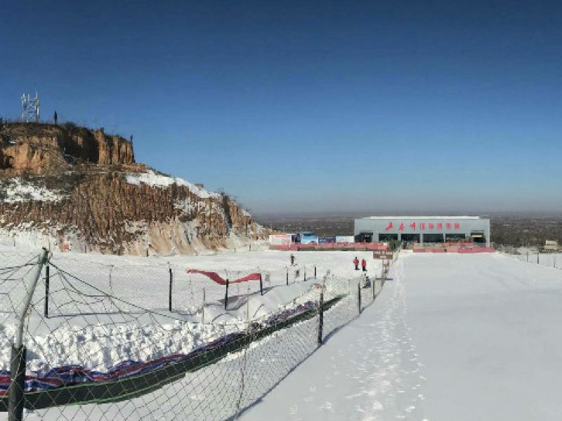 永济五老峰滑雪场图片