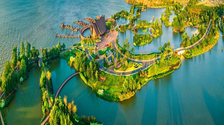 古滇精品湿地公园