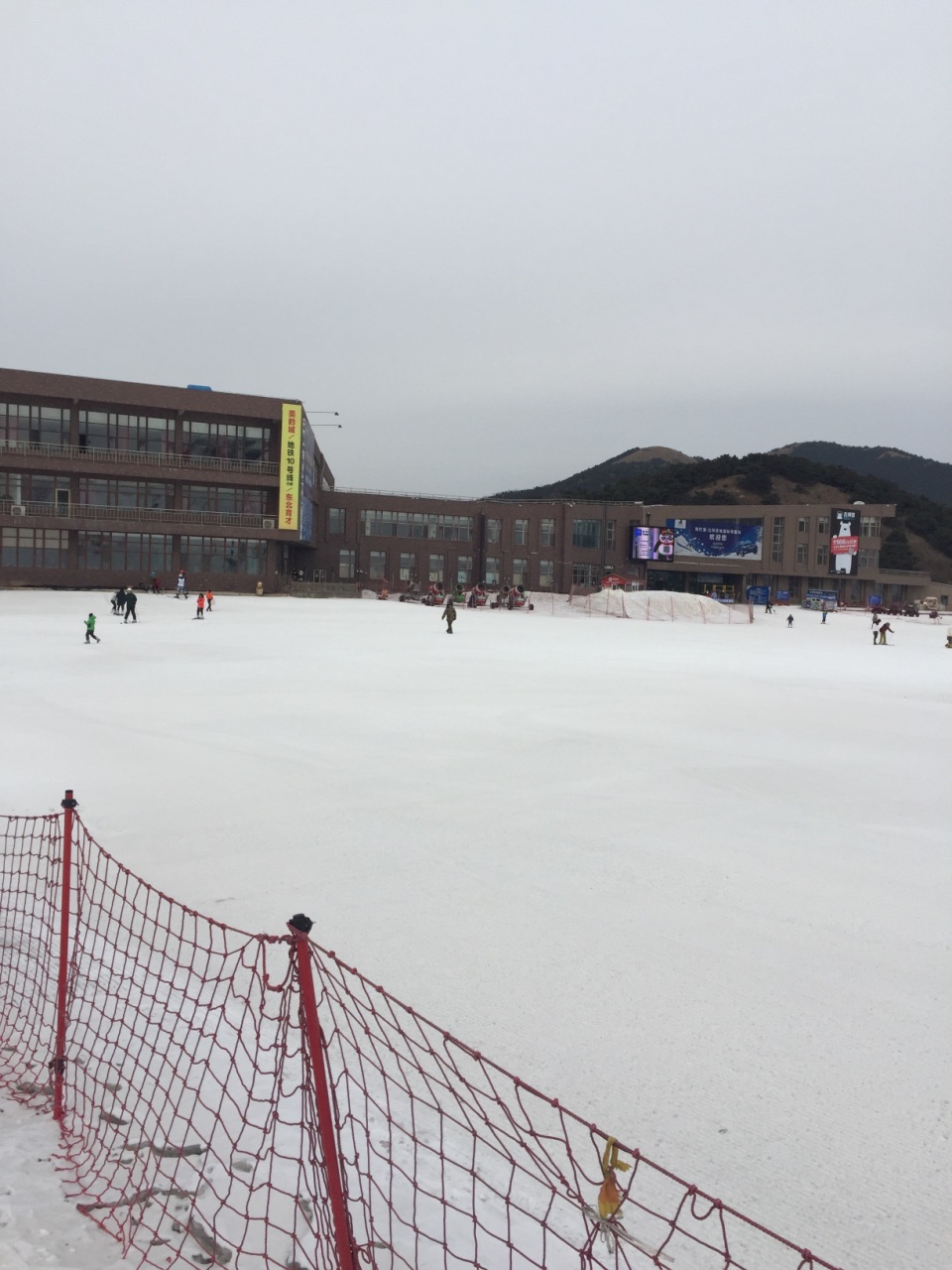 沈阳怪坡滑雪场高级道图片