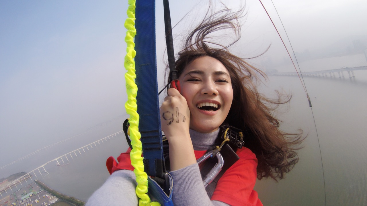 澳门观光塔笨猪跳(蹦极跳)