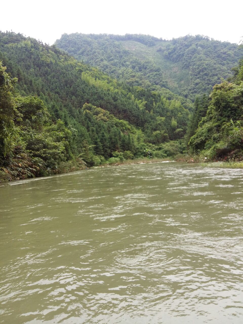 桂林十二滩漂流