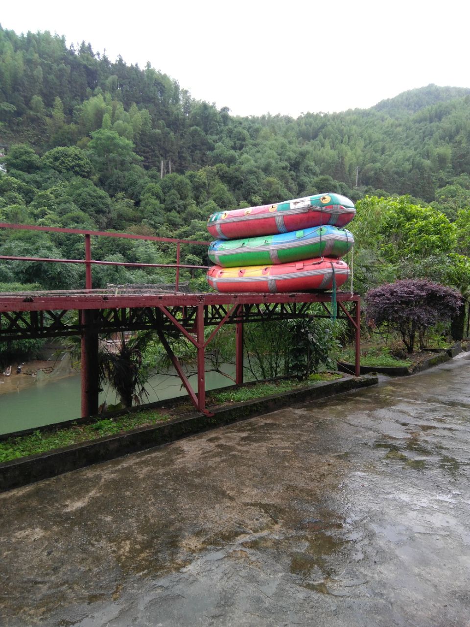 桂林十二滩漂流