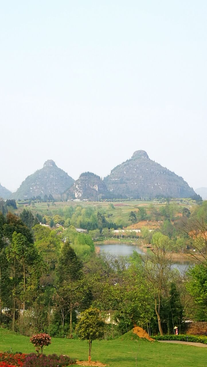 黔西南双乳峰景区