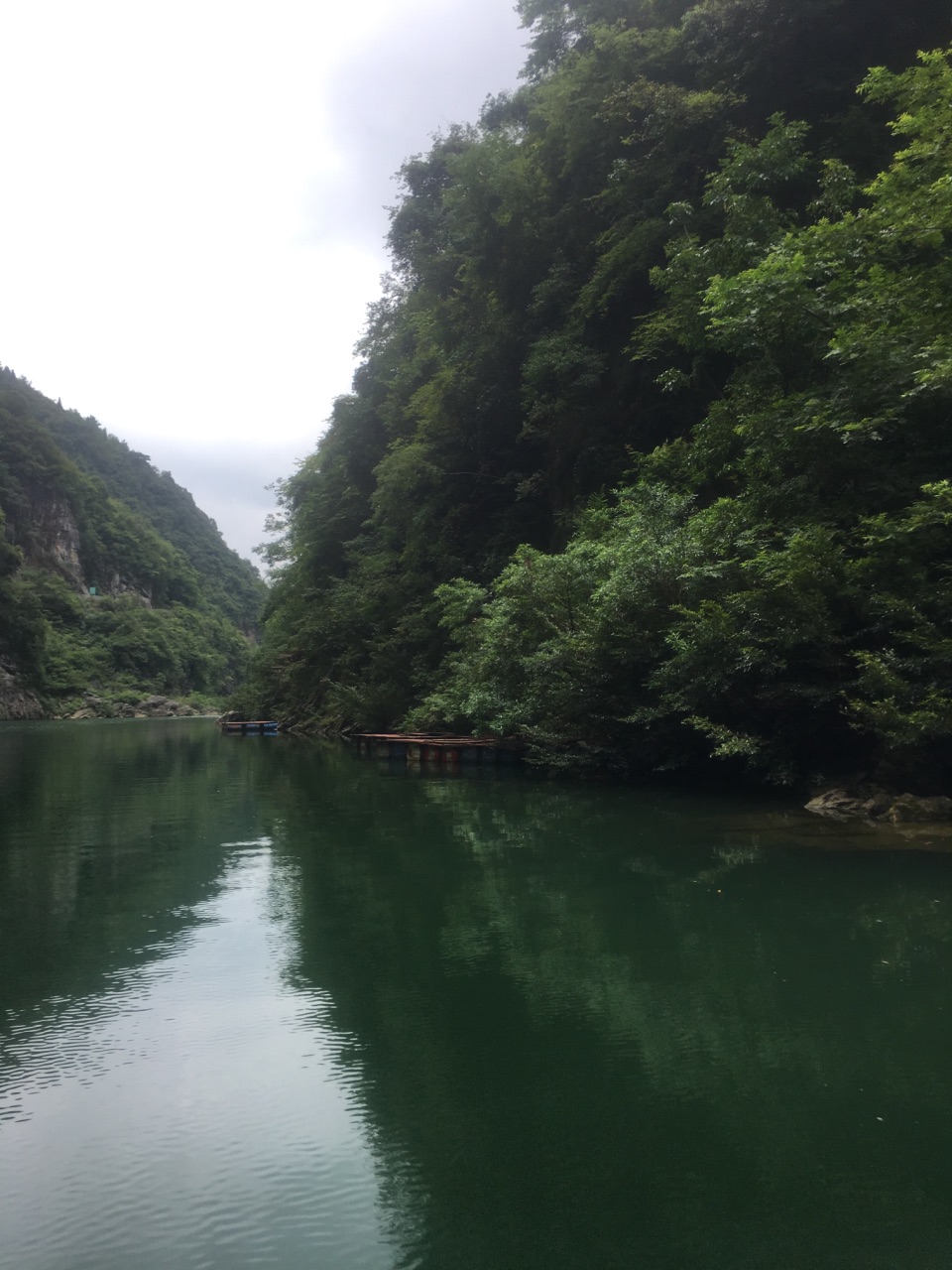 荔波水春河漂流