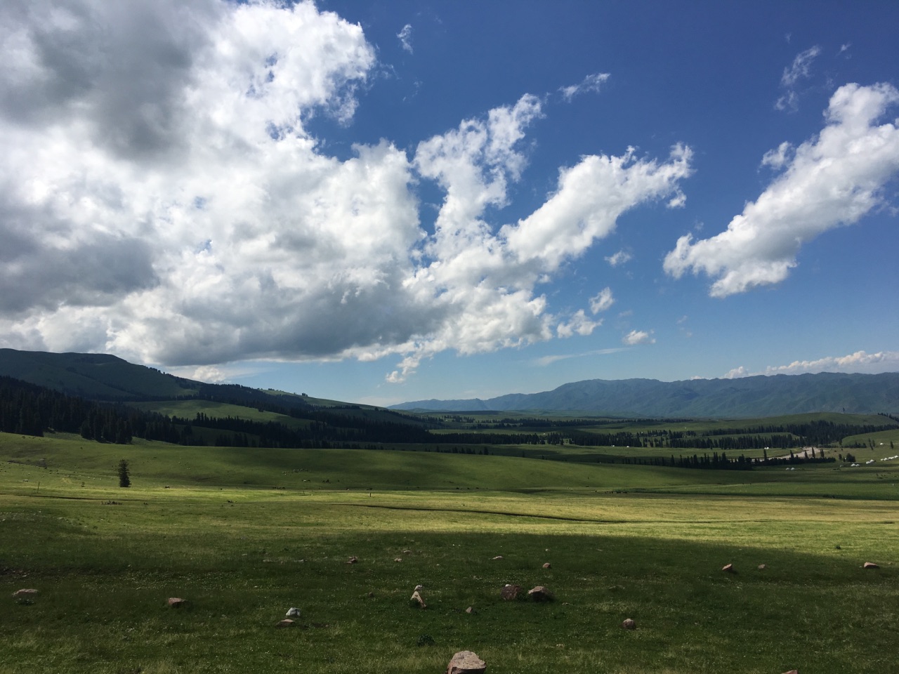 那拉提旅遊風景區