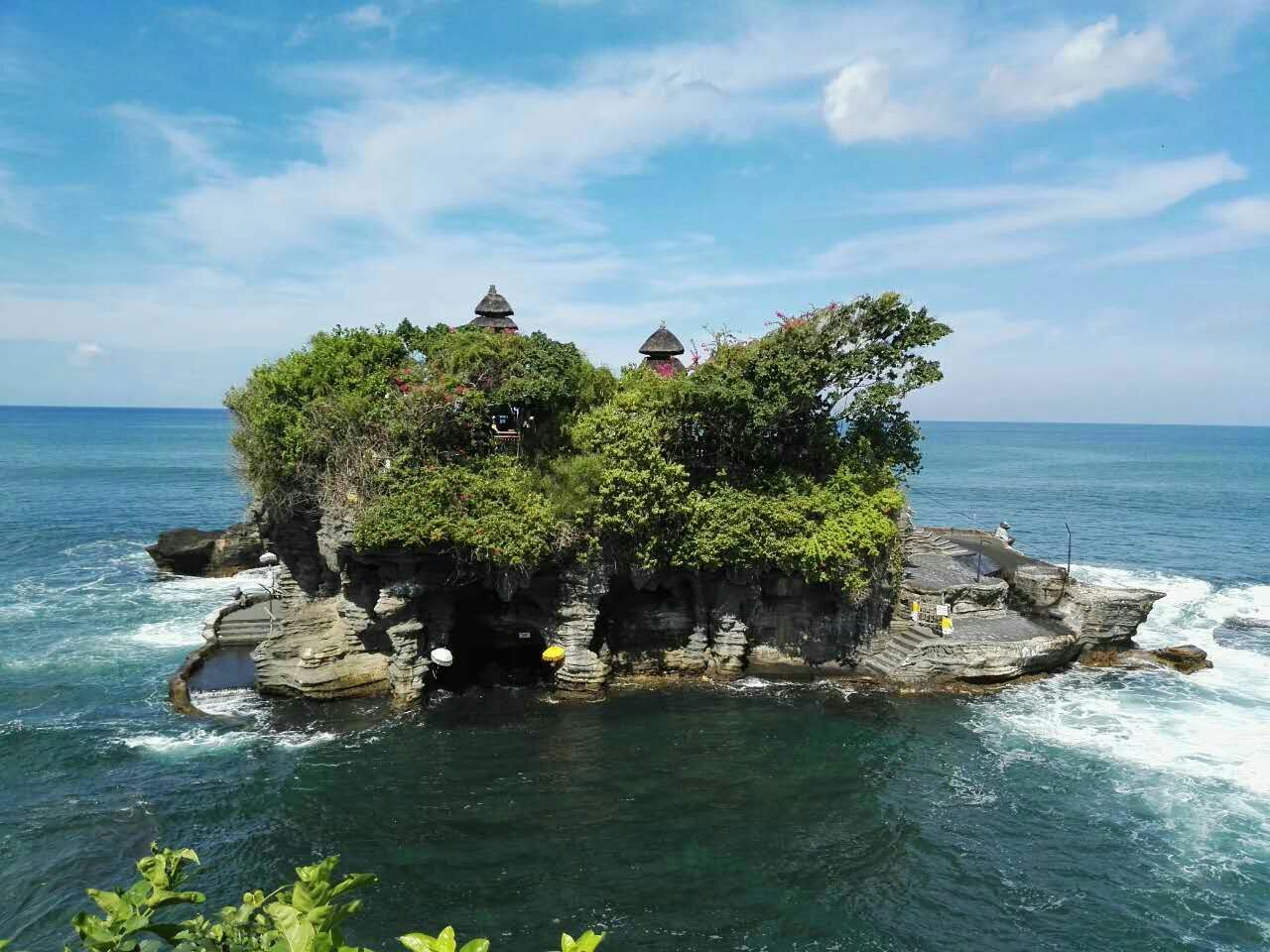 【携程攻略】巴厘岛巴厘岛南湾 海神庙 乌鲁瓦图断崖 金巴兰海滩烧烤