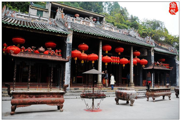 非常精美的岭南建筑风格，与广州的陈家祠有几分相似