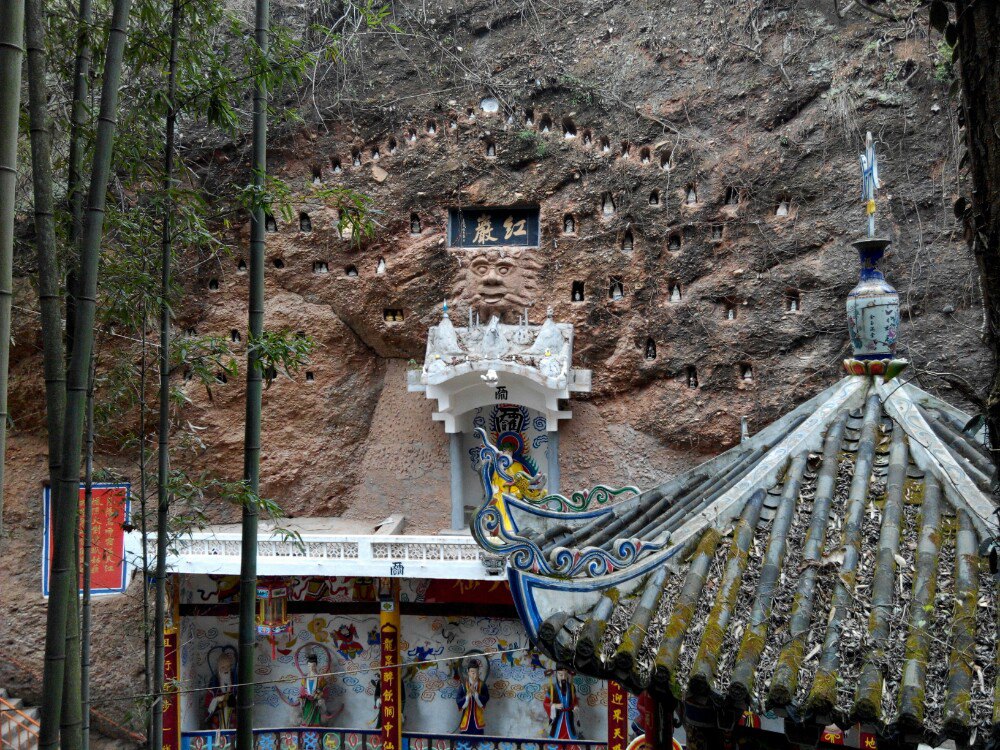 2019两合崖游玩攻略,交通方便,就在国道旁边,车. 【去哪儿攻略】