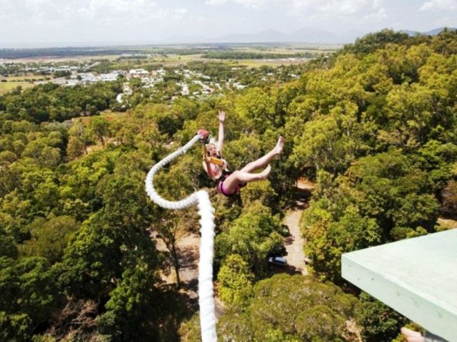 AJ Hackett雨林蹦极