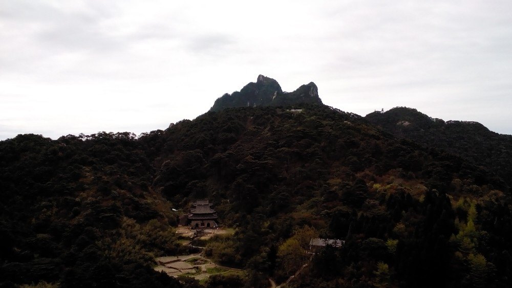 芳菲四月天,二遊三清山(玉靈觀上風門三清福地西海岸萬壽園南海棧道