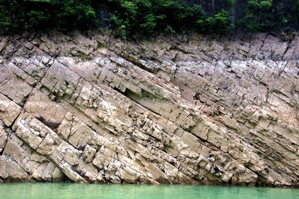 小三峡在什么位置 CghzflV1qIGASlEjAATKAymT5f0685_R_600_10000_Q90.jpg?proc=autoorient