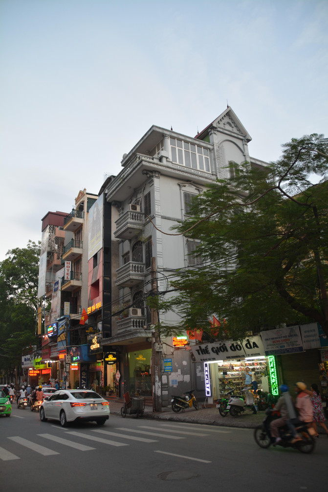 越南,河内【下】。