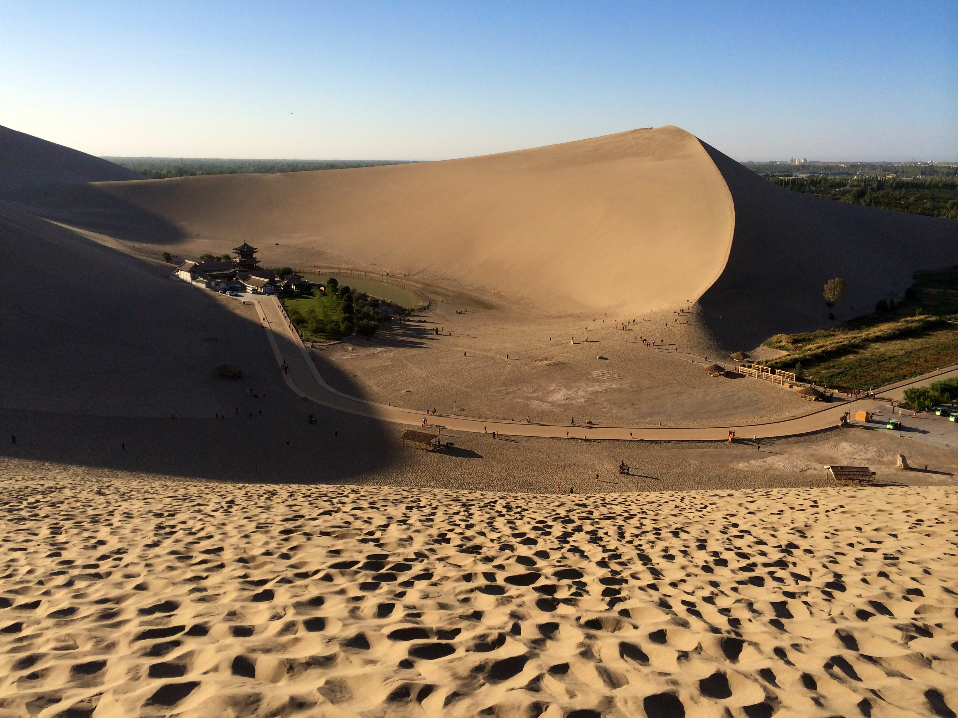 敦煌旅游攻略及花费(敦煌旅游攻略及花费多少钱)