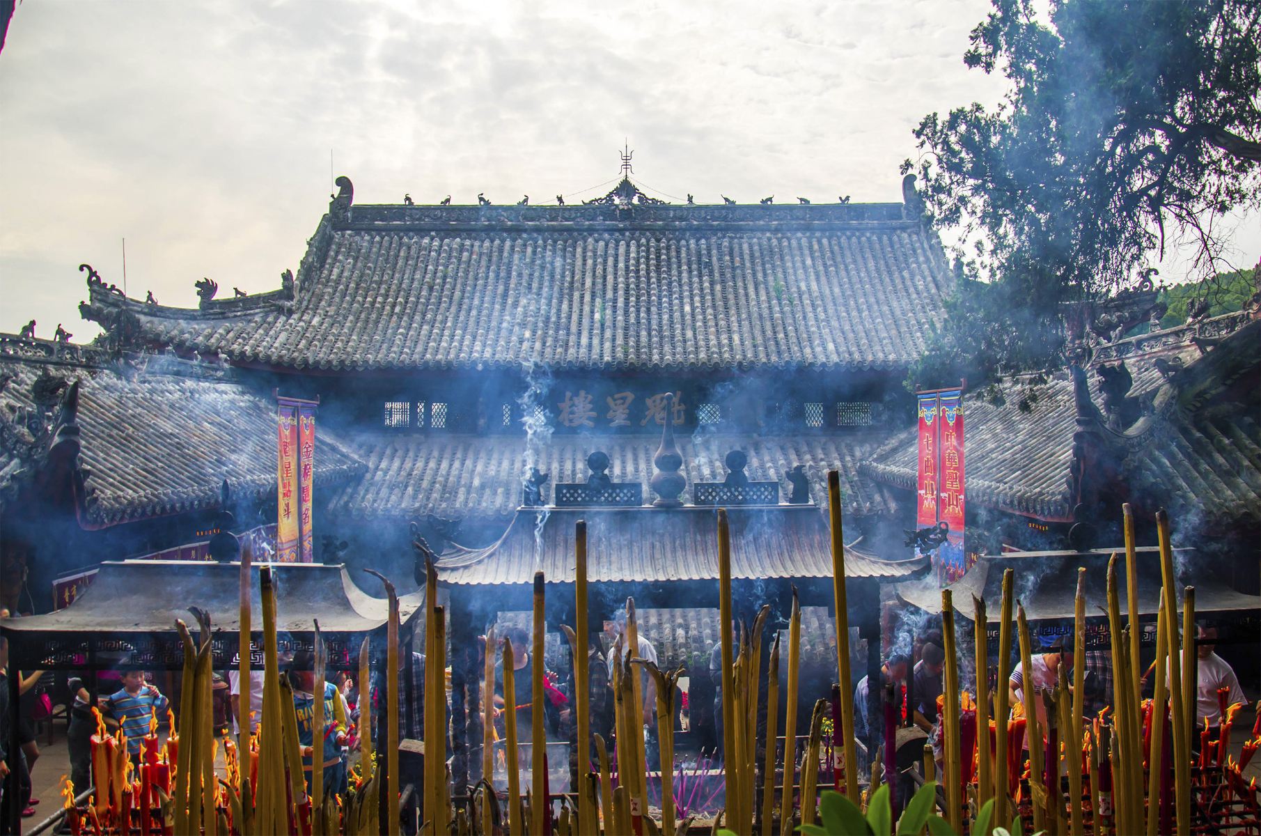 南岳大庙，感受香火最为旺盛的古寺庙 - 知乎