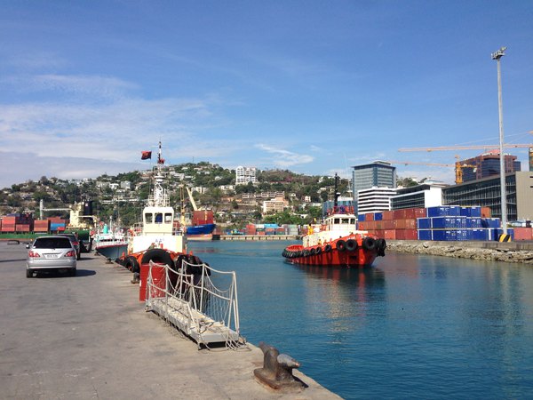 巴布亚新几内亚-莫尔兹比港的渔村