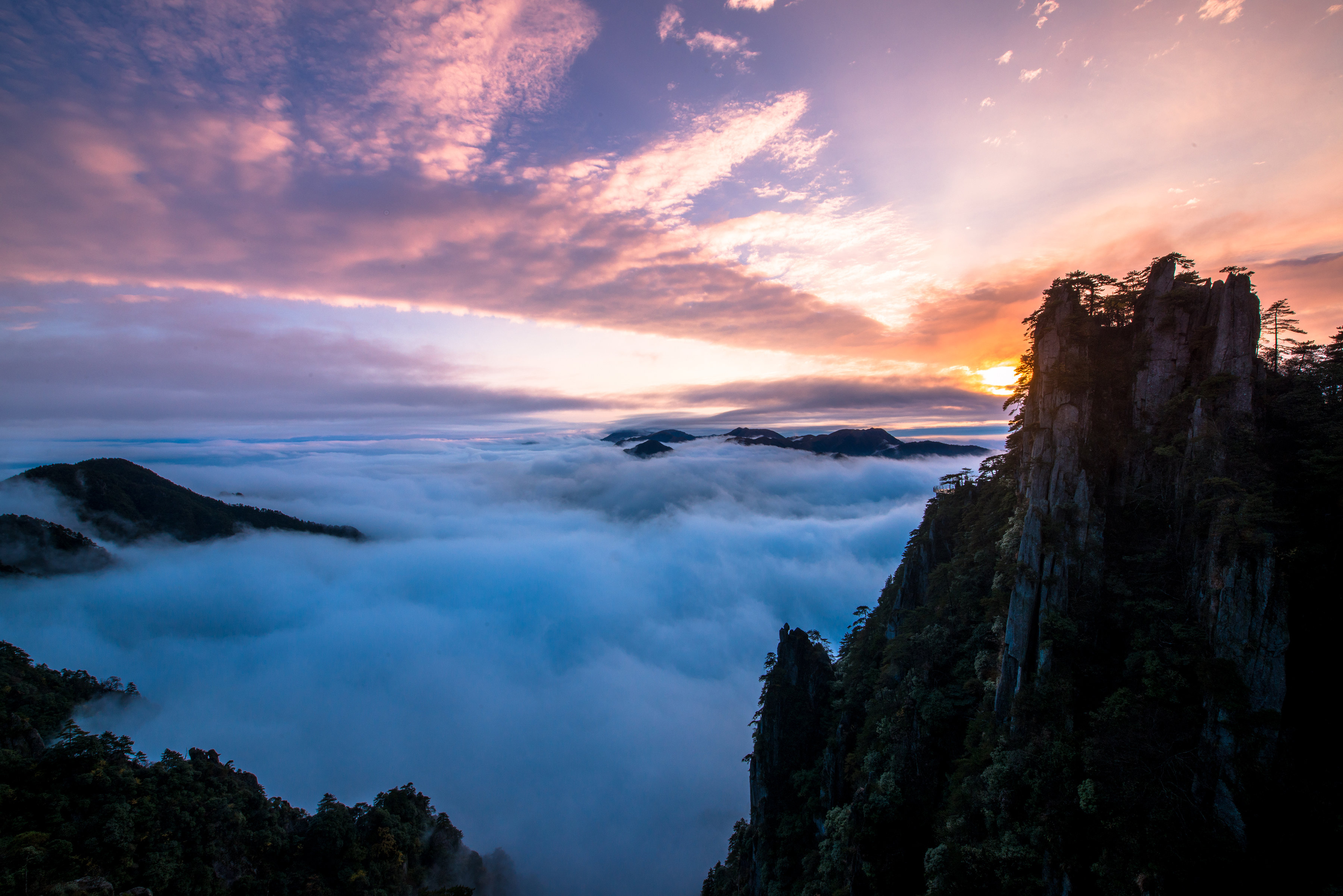 万载峰顶山旅游区图片