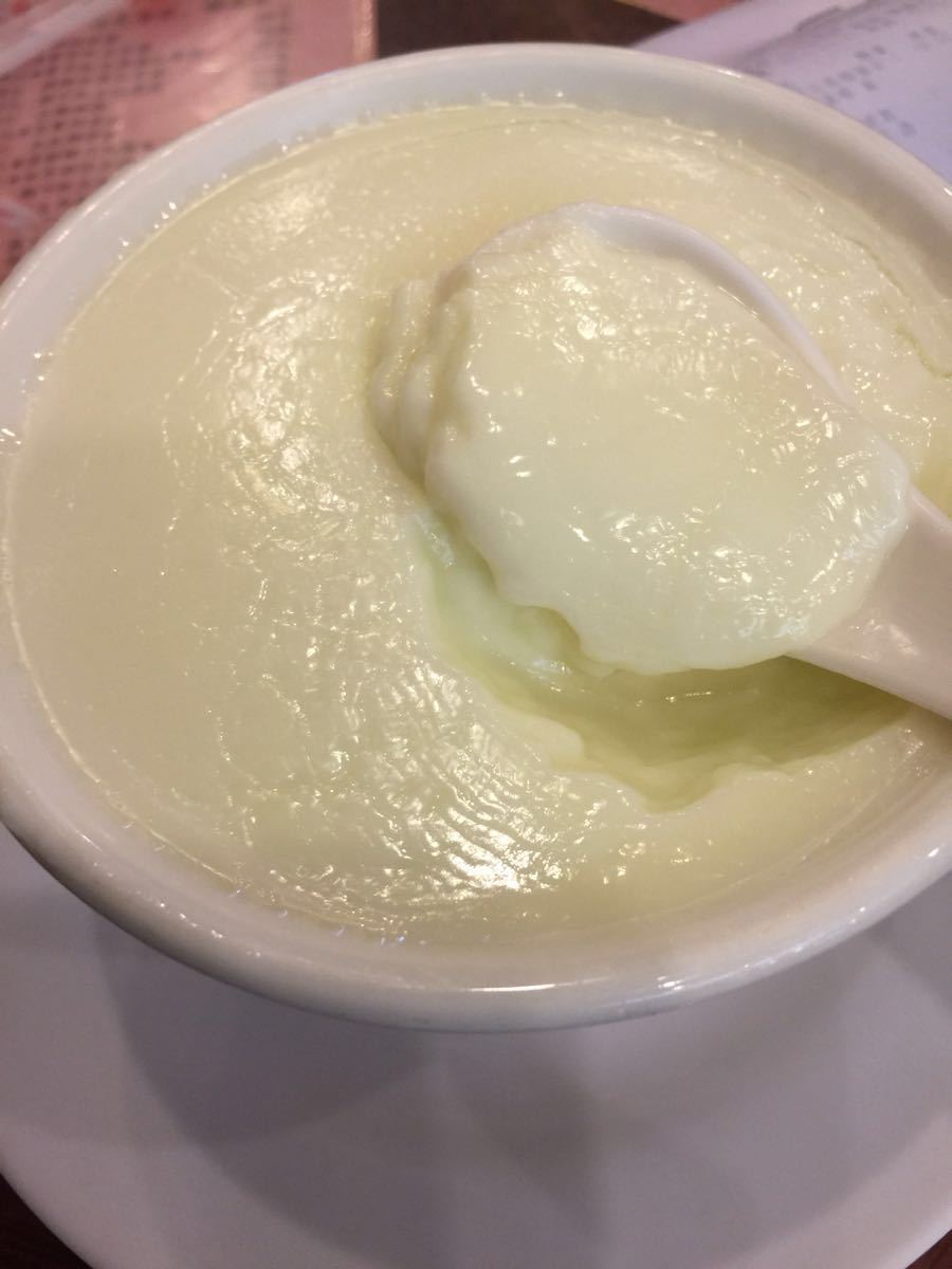 可以肯定一点:南信归来后再不愿尝试别家的双皮奶了!