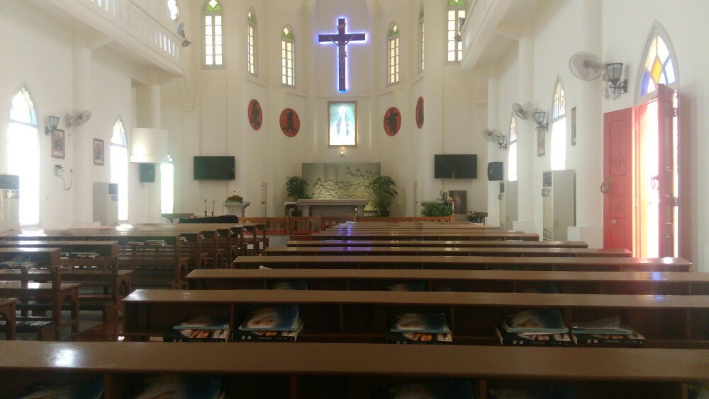 2023石岐天主教堂游玩攻略,很安静,可以坐在里面休息一.