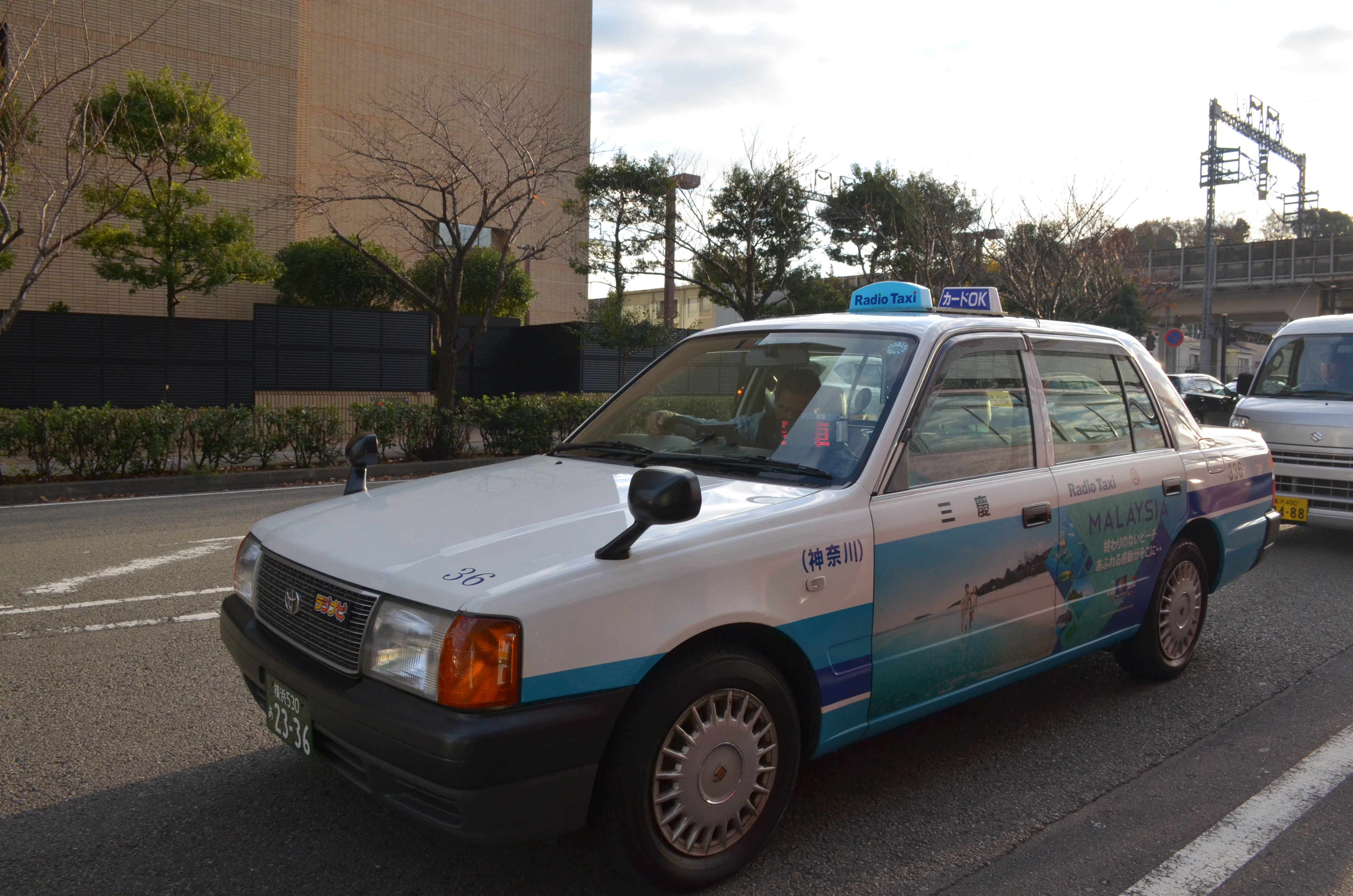 日本出租车可以坐多少人