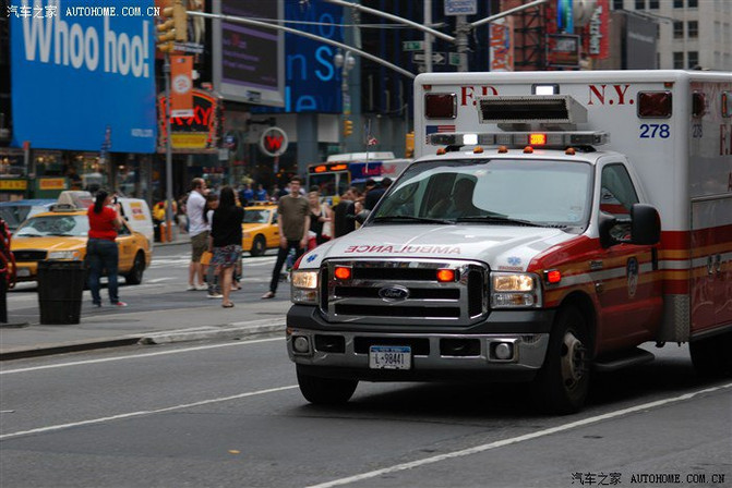 救护车头反印字【美国加拿大60日高清游记】爱上纽约的十日(DAY8)