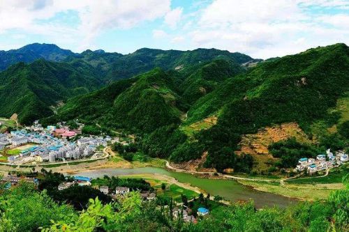 中国唐家河岷山山系动植物博物馆