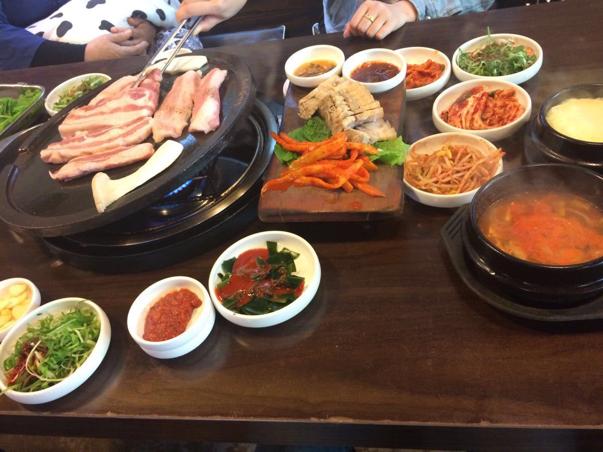 价格三人餐58000韩元!