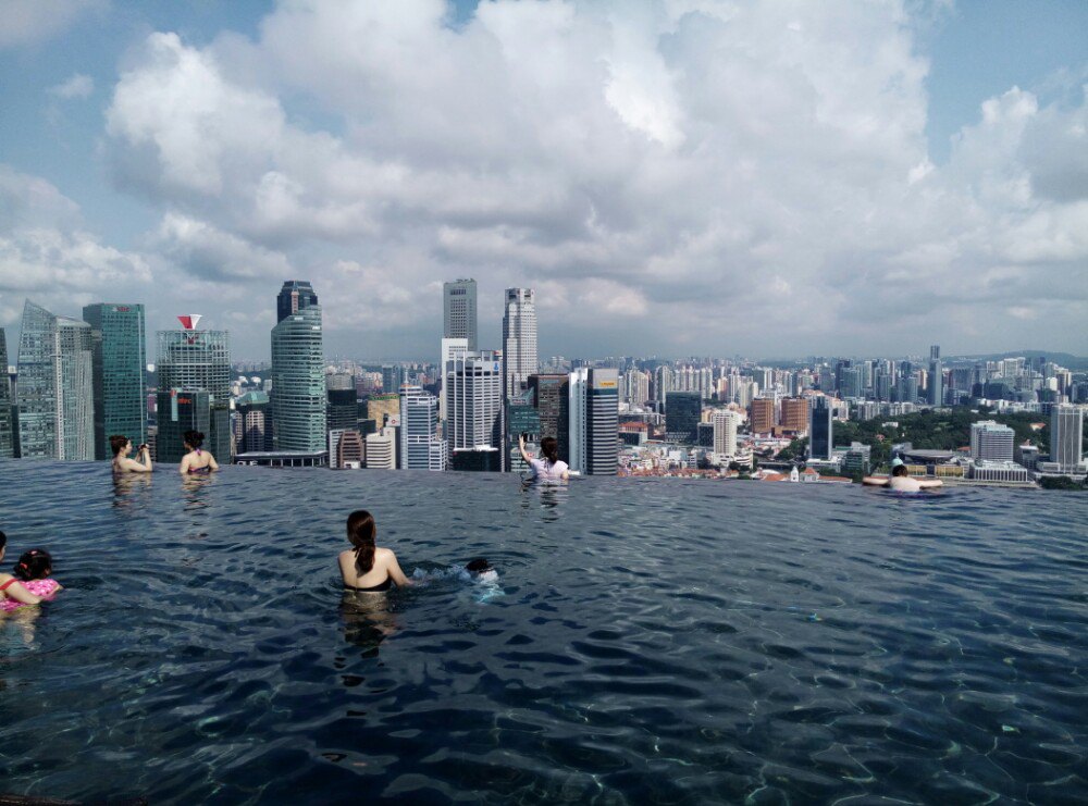 滨海湾金沙酒店无边泳池