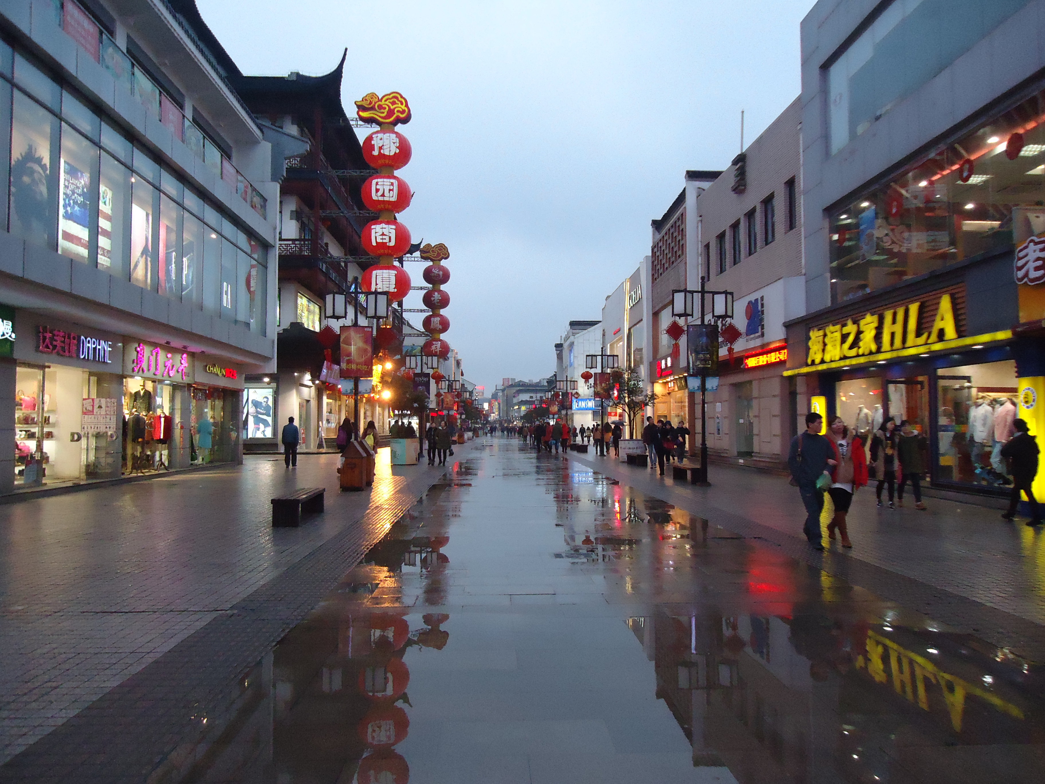 鉴赏：中国顶级步行街之苏州观前街商业街_苏式