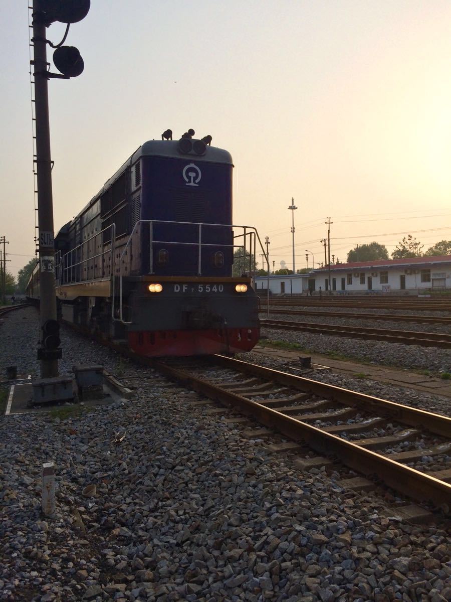 武汉绿皮小火车