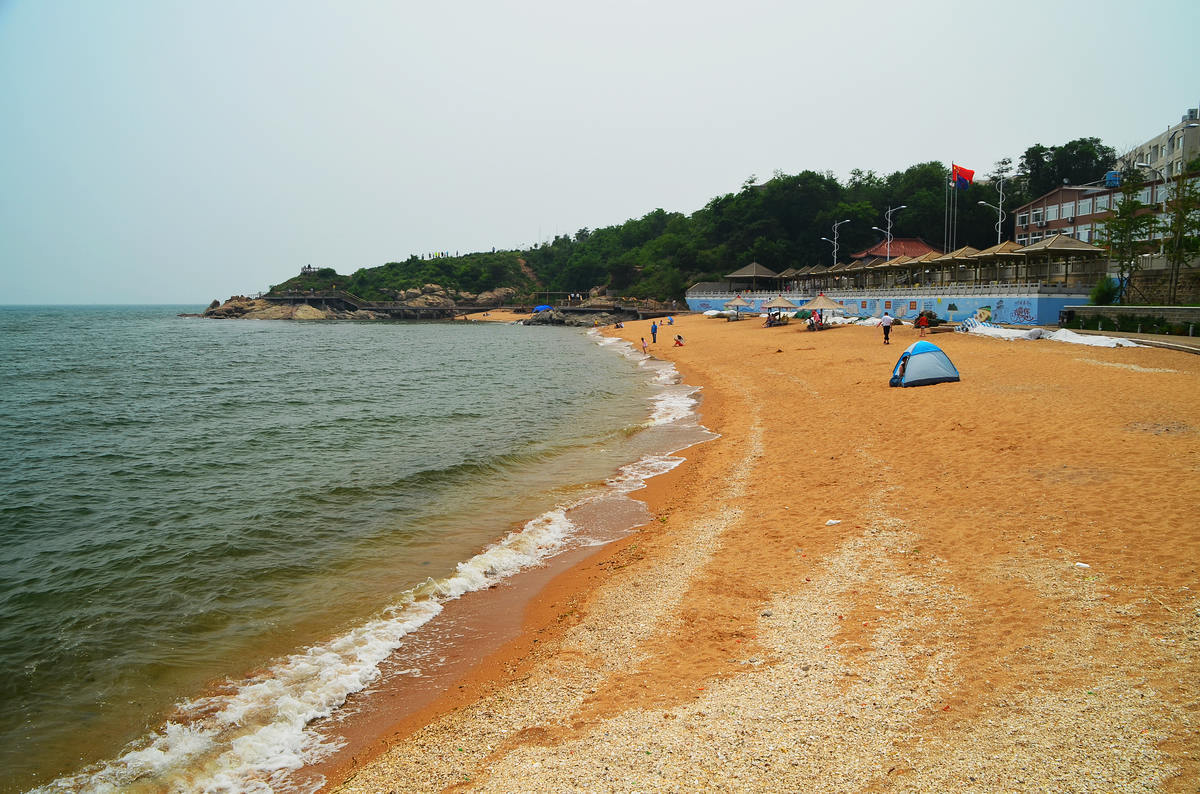 龙湾海滨和兴城海滨,沙滩和海水有何优略给个,谢谢.