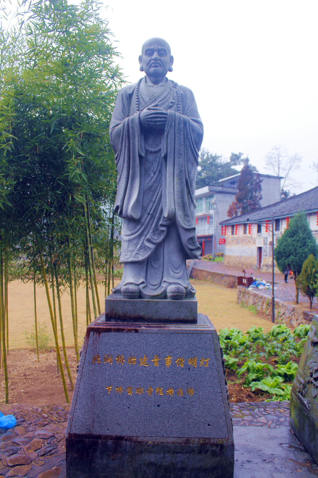 仕水矴步,修建于清嘉庆年间,架设于仕阳镇溪东村一段平坦宽阔,水流