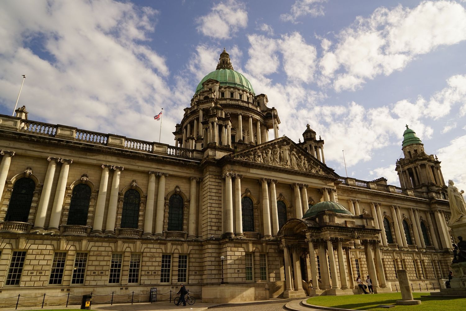 贝尔法斯特市政厅