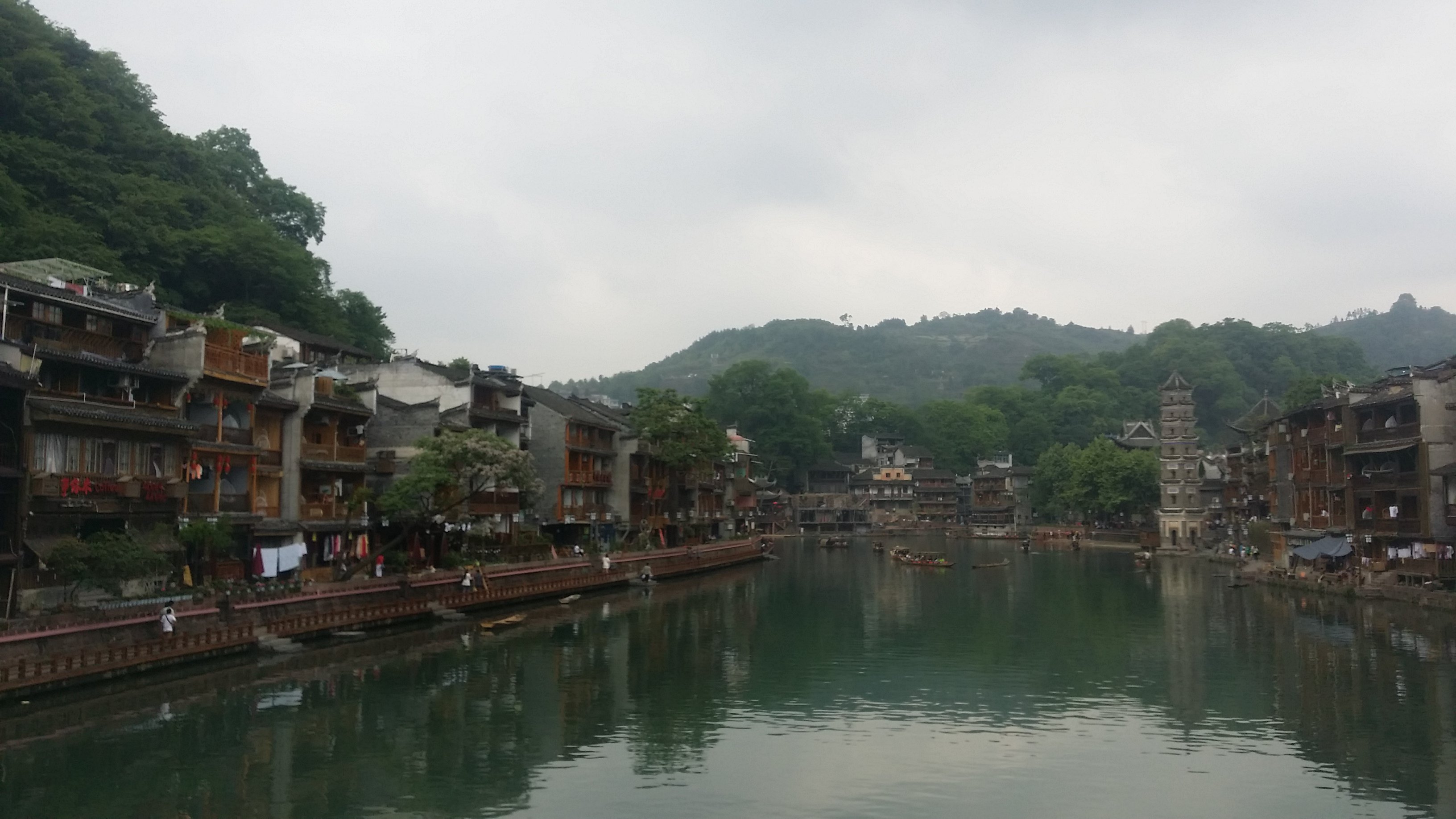 湖南3天自由行旅遊攻略(湖南3天旅遊攻略景點必去)