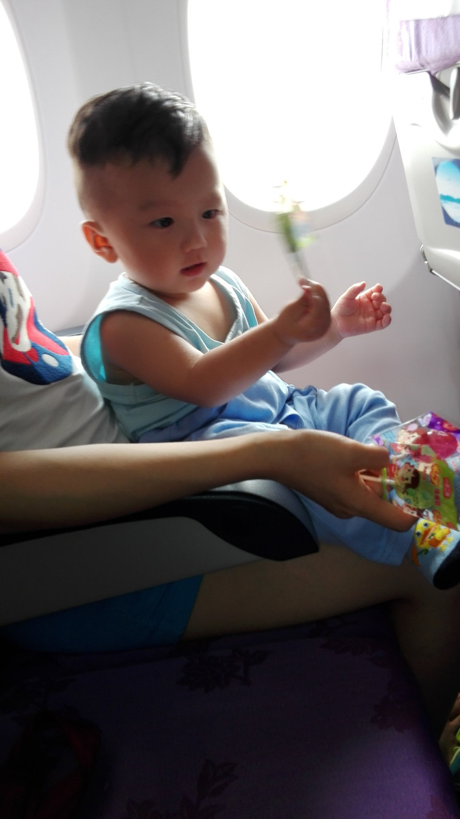 #马小伏亲子游#一岁宝宝第一次坐飞机厦门探