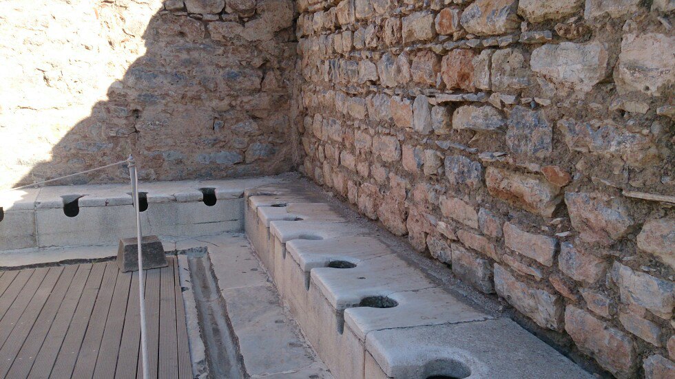 欧洲城堡的厕所图片