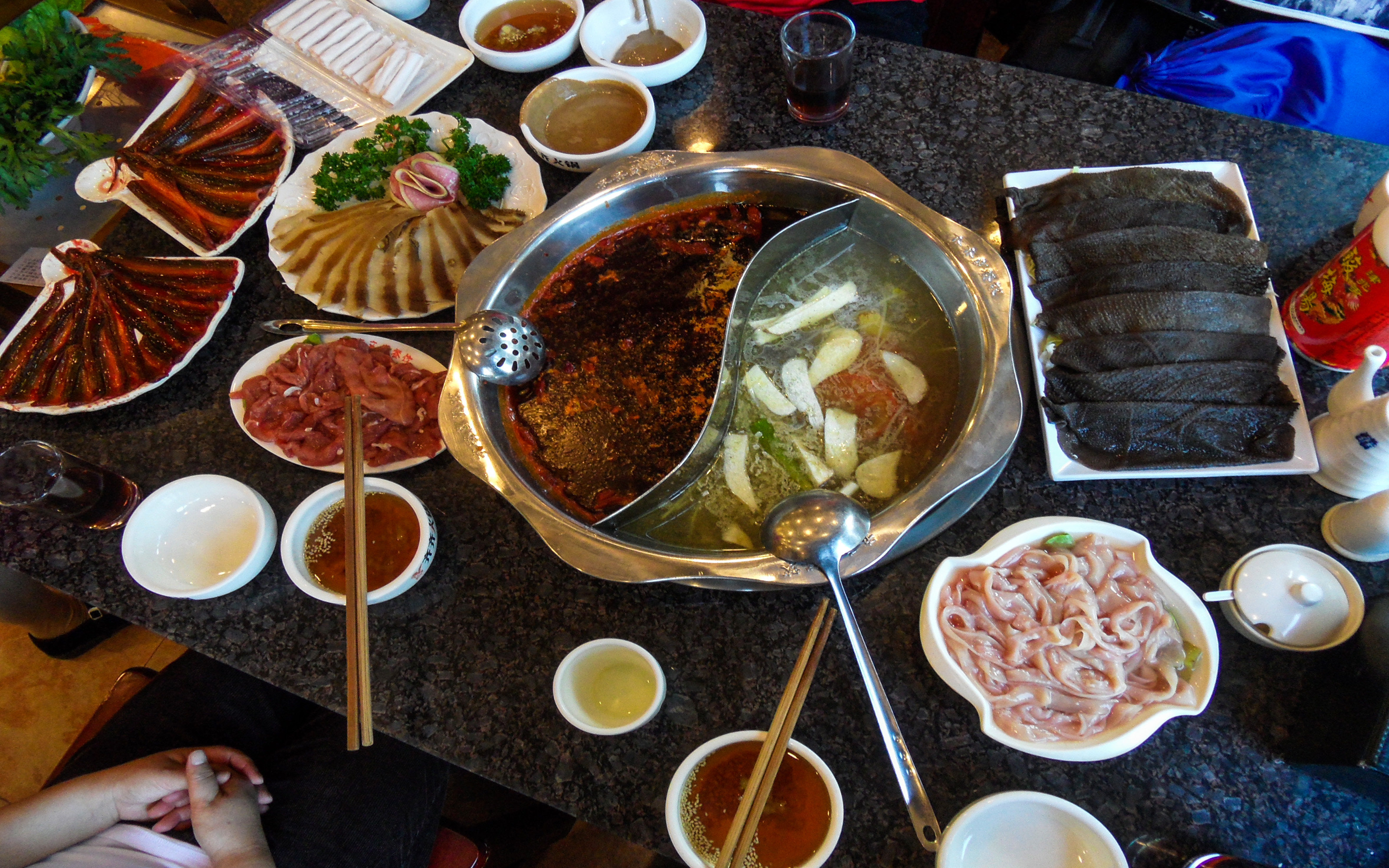 【携程攻略】重庆齐齐火锅(解放碑店)适合家庭亲子去吃吗,齐齐火锅