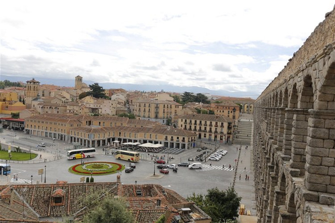 参观西班牙国家名片:塞戈维亚古罗马引水渠!西