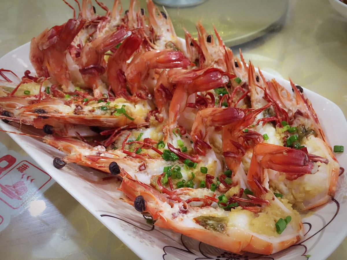 准备去三亚玩了 三岁的宝宝可以吃海鲜吗?带宝宝在海边玩安全吗?