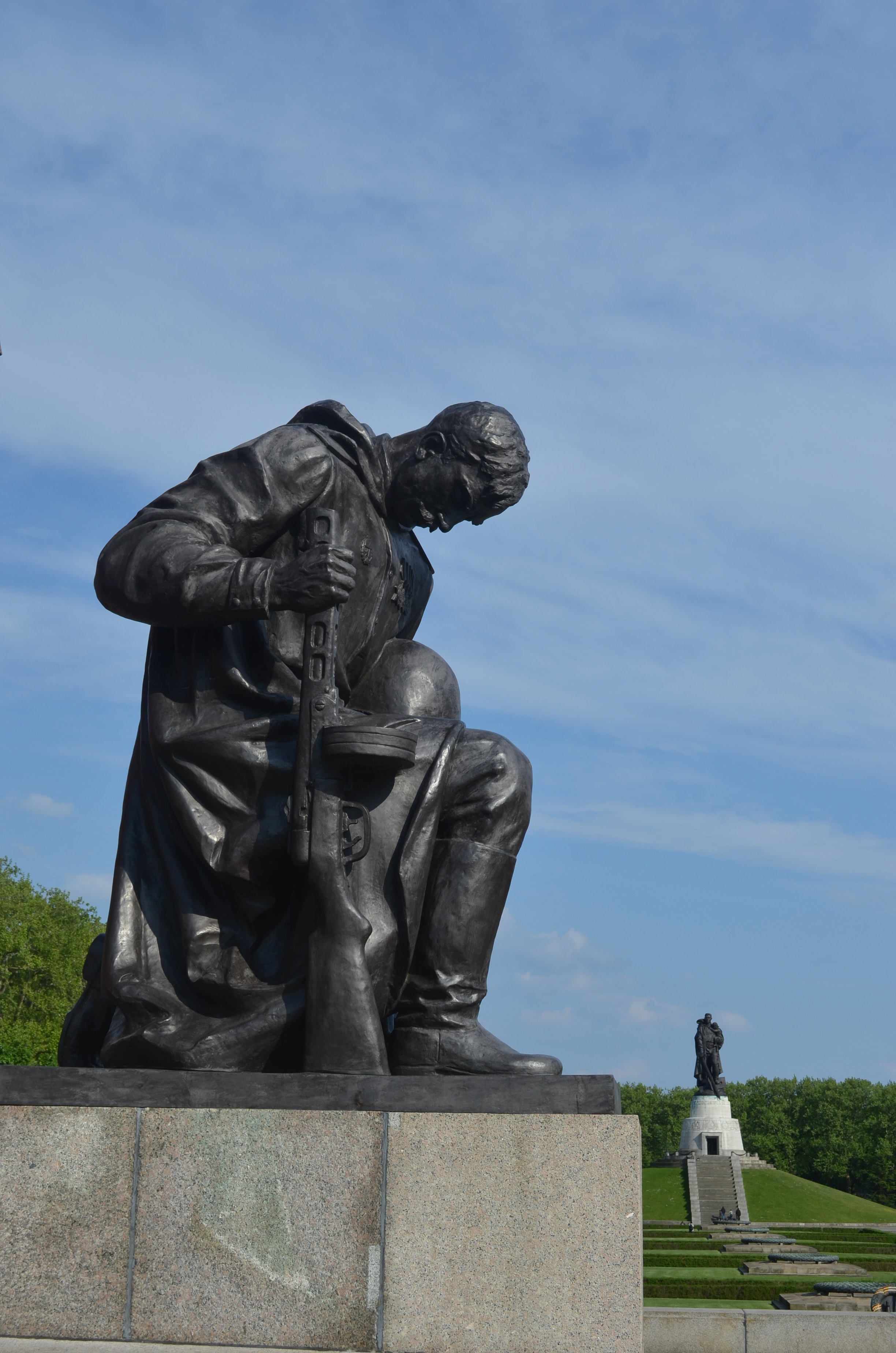 苏联雕像烈士图片