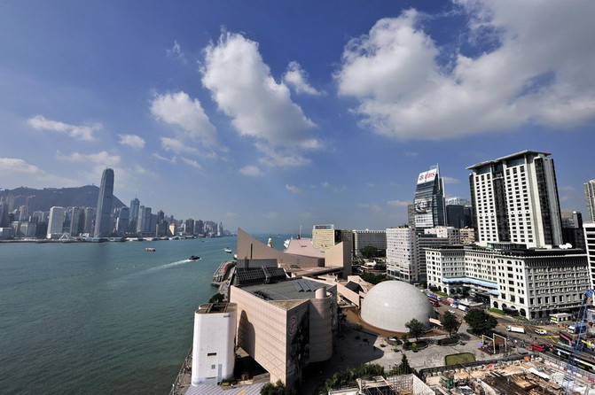 维多利亚港:我在这里,你在哪里