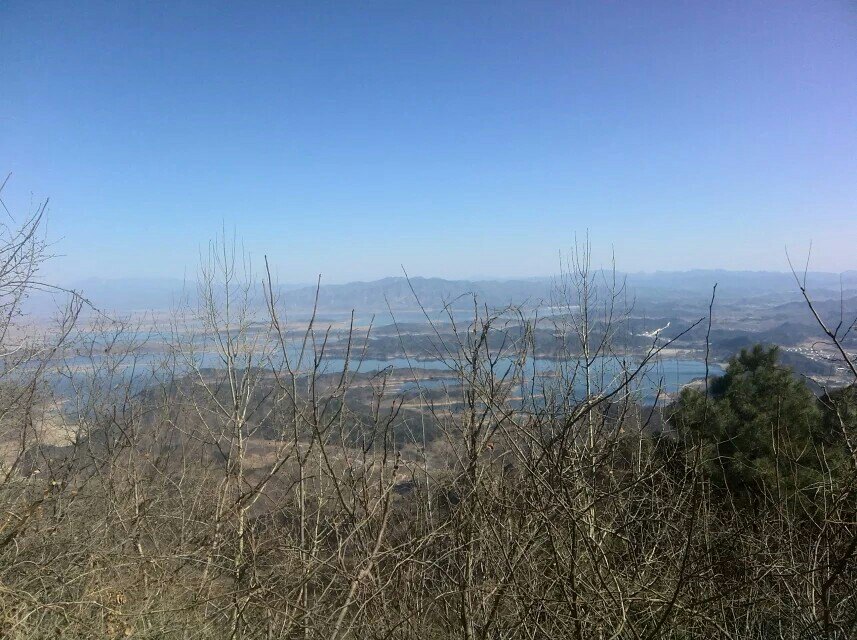 2021五座楼森林公园游玩攻略,山顶景色不错,能看见密云水.