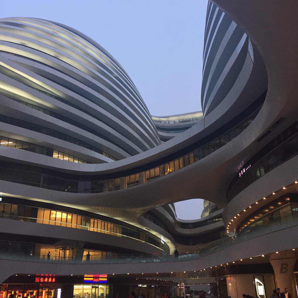 银河soho购物中心