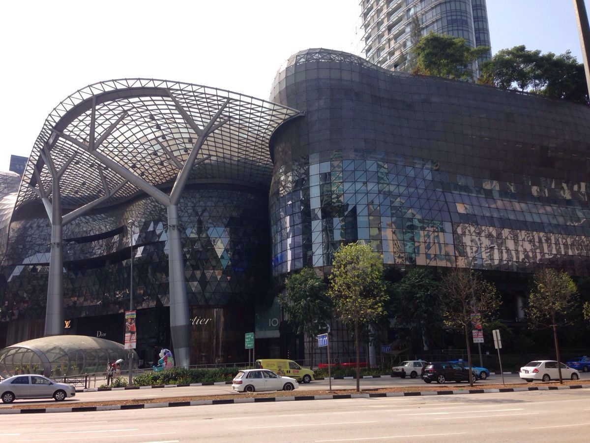 新加坡乌节路的商场是我最喜欢逛的,尤其是lon,几乎我需要的,它里面都