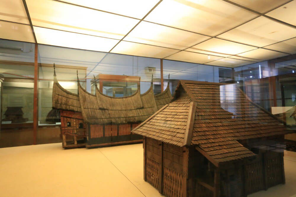 【携程攻略】雅加达印尼国家博物馆景点,陈列了很多爪哇文明的古物